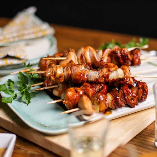 Yakitori de pollo