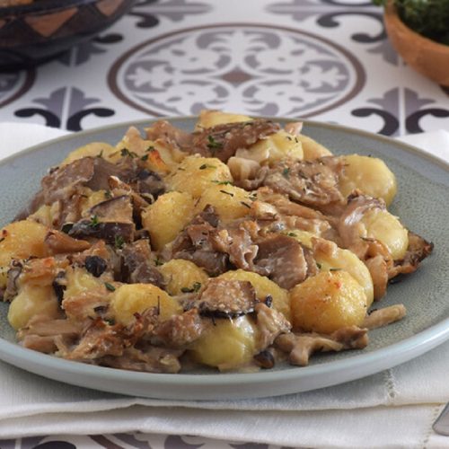 ñoquis-en-salsa-de-hongos