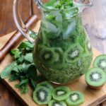 Trago con kiwi y menta